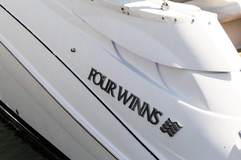 Four winns 278 131224-22
