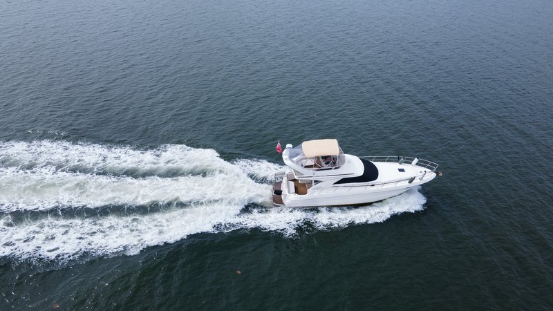 Sea Ray 400 100125-44