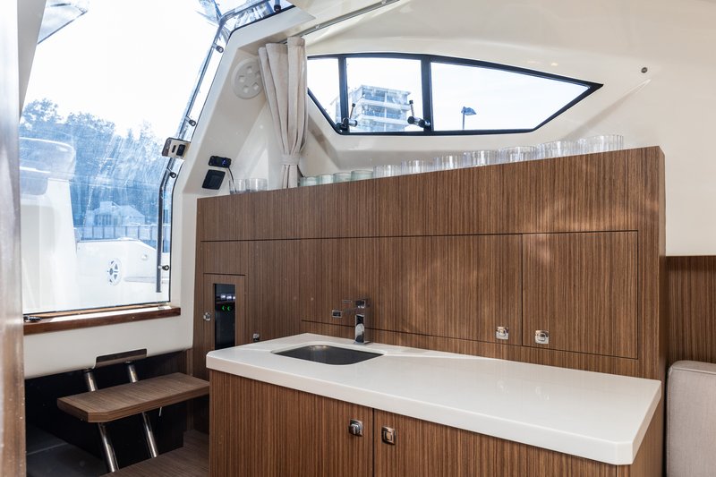 capelli tempest 44 160326-05