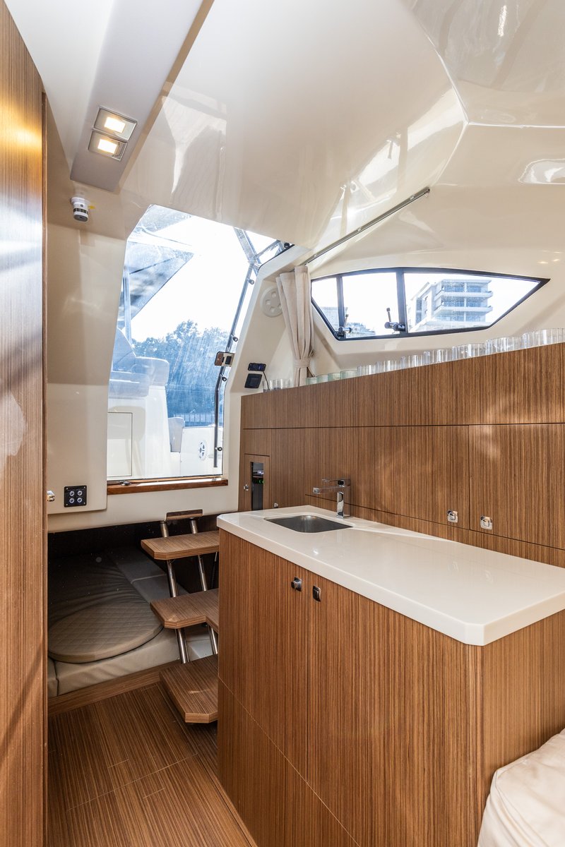 capelli tempest 44 160326-06