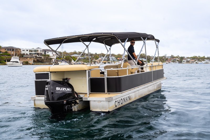 party pontoon 151124-22